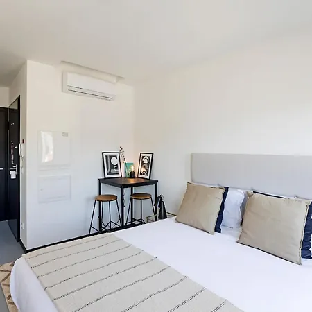 Apartment Regras 45 Building A By Lovelystay *